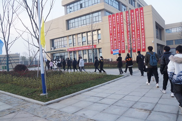图3进场2.jpg