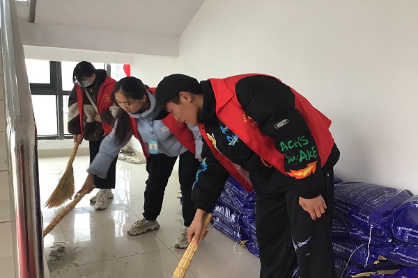学雷锋图3.JPG