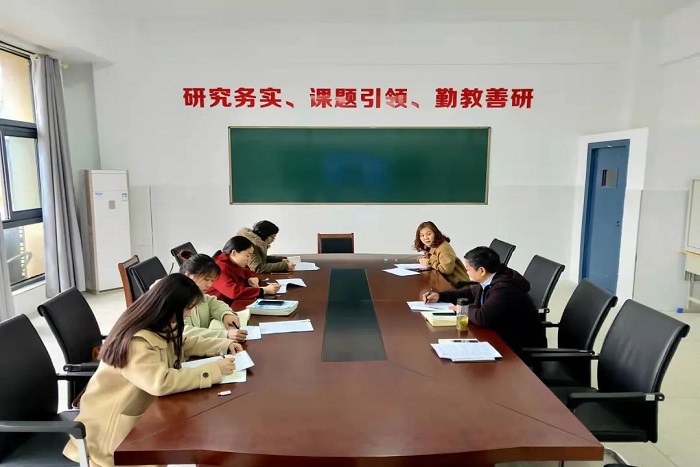 张燕3.jpg